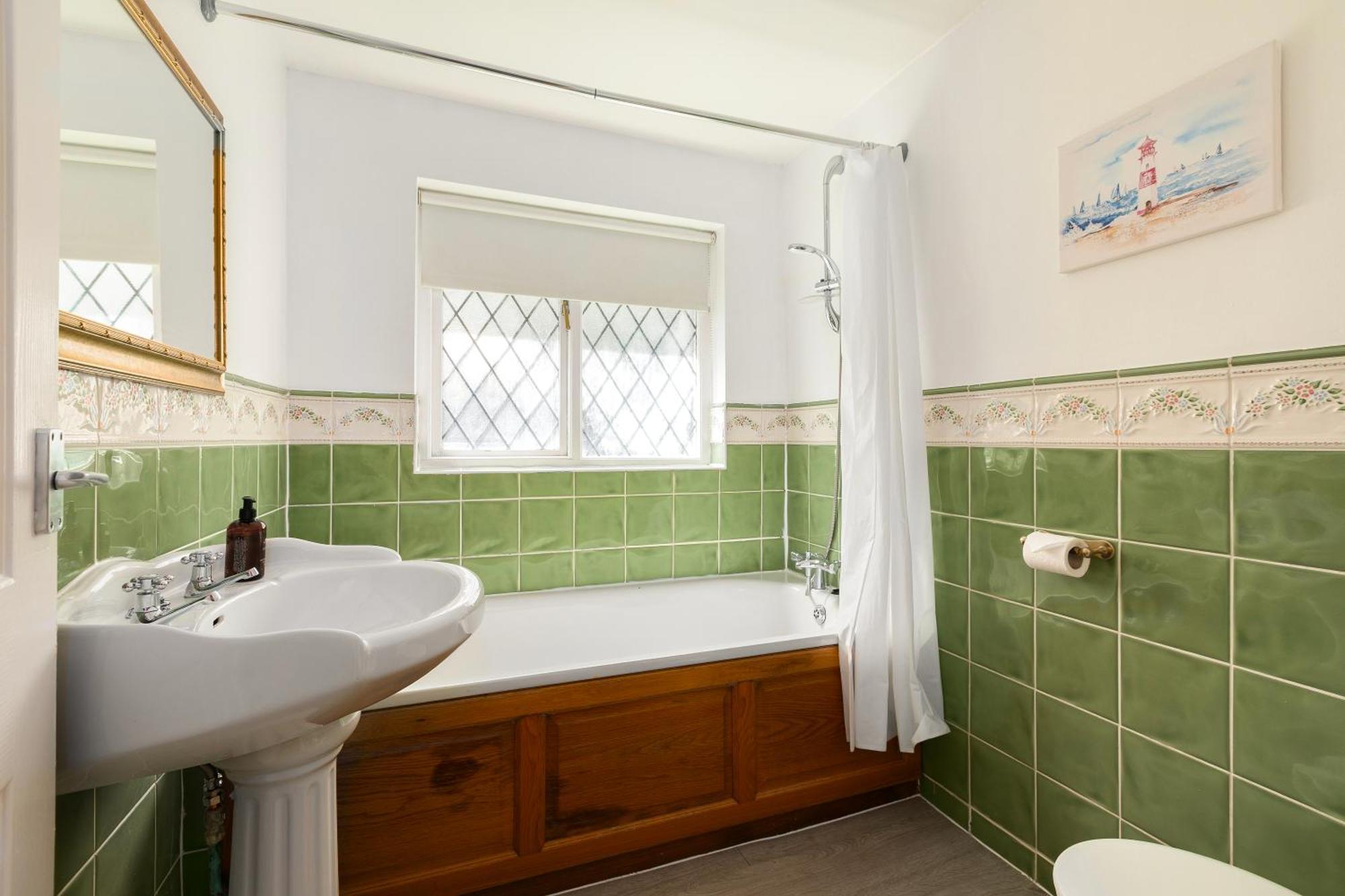 Rural Lodge Stay In Windsor! Hot Tub! Sleeps 20 Bray Eksteriør billede
