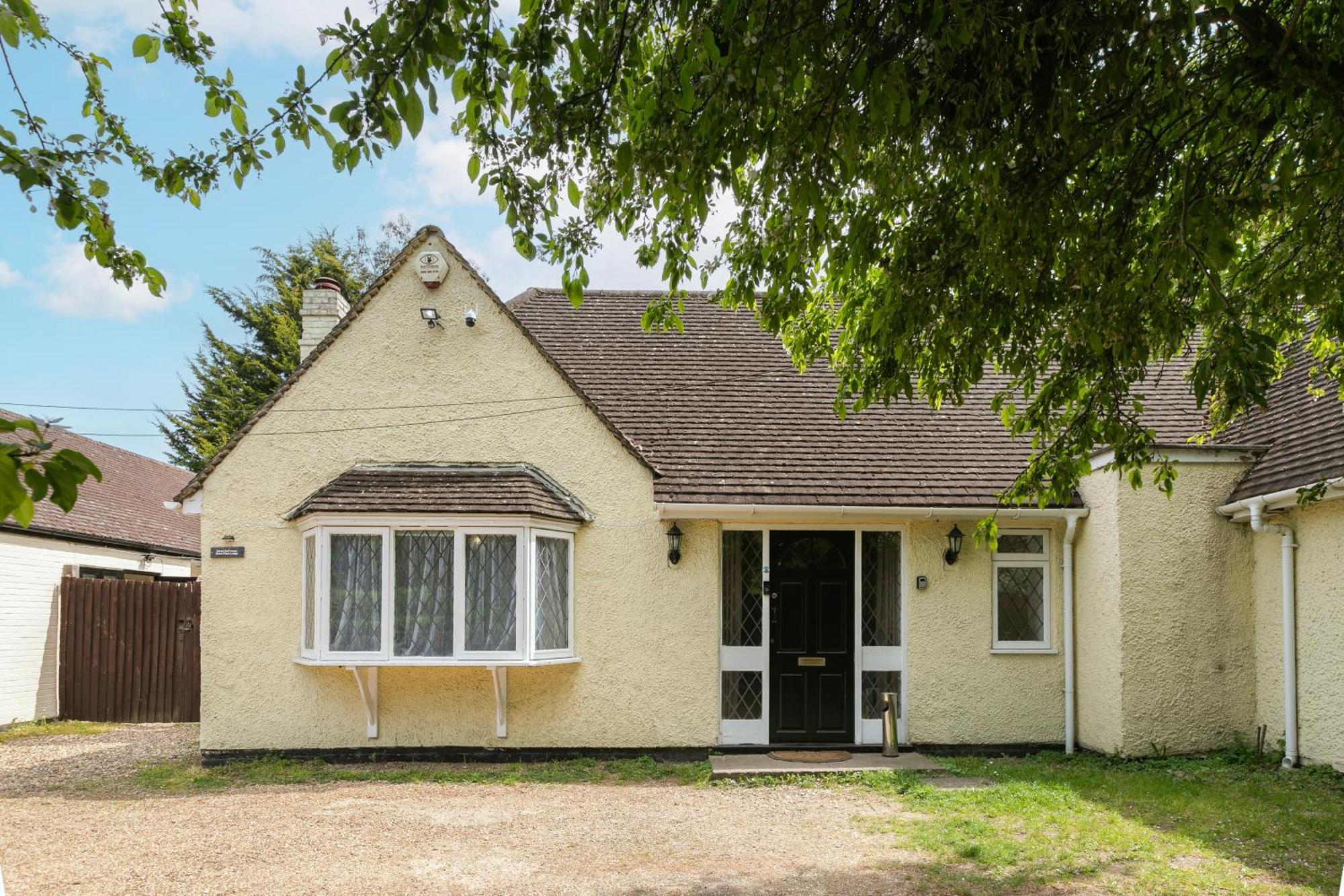 Rural Lodge Stay In Windsor! Hot Tub! Sleeps 20 Bray Eksteriør billede