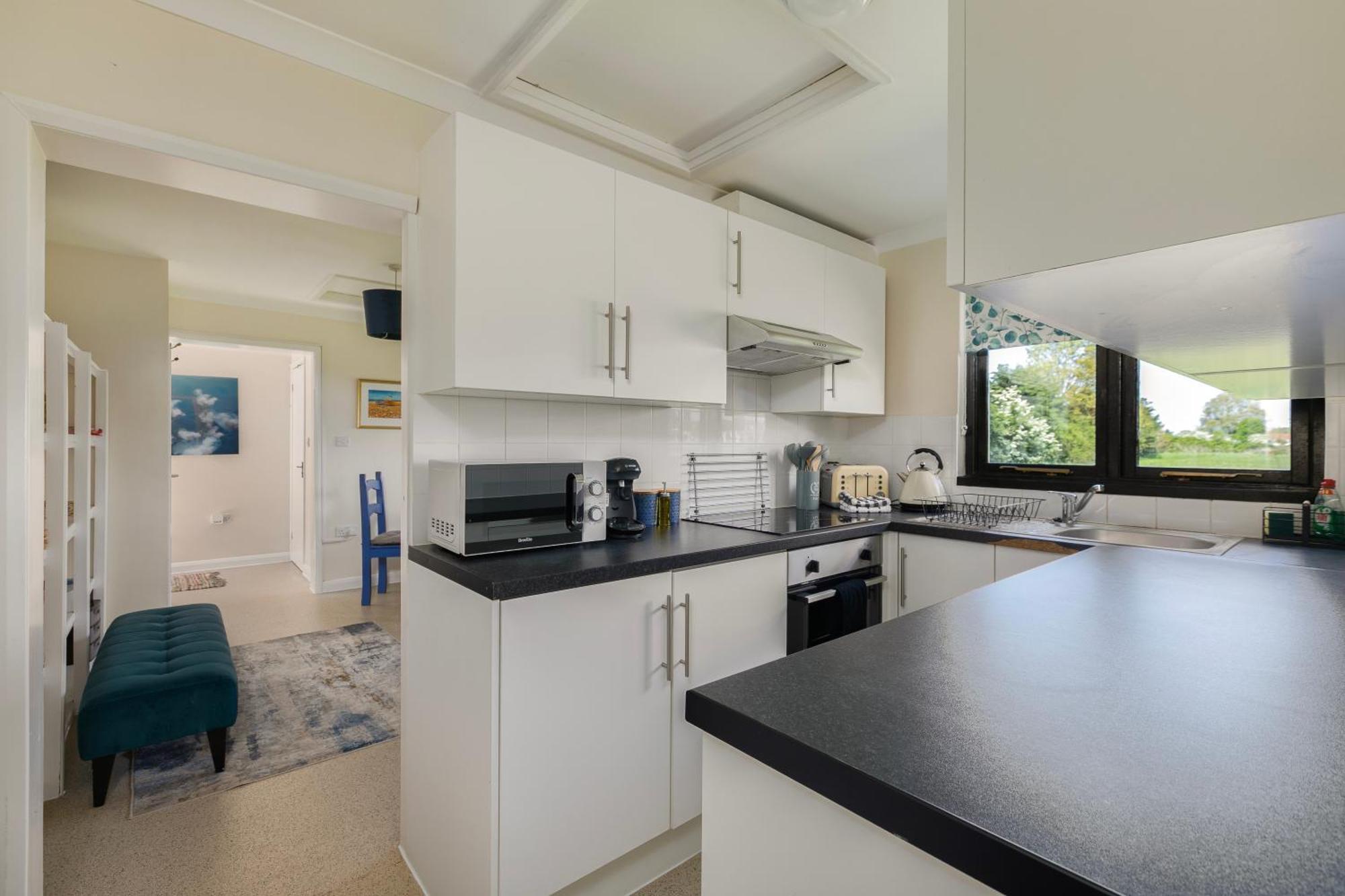 Rural Lodge Stay In Windsor! Hot Tub! Sleeps 20 Bray Eksteriør billede